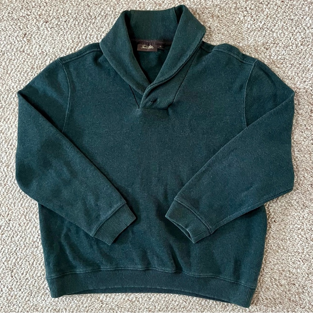 Forest green vintage pullover sweater with a collar